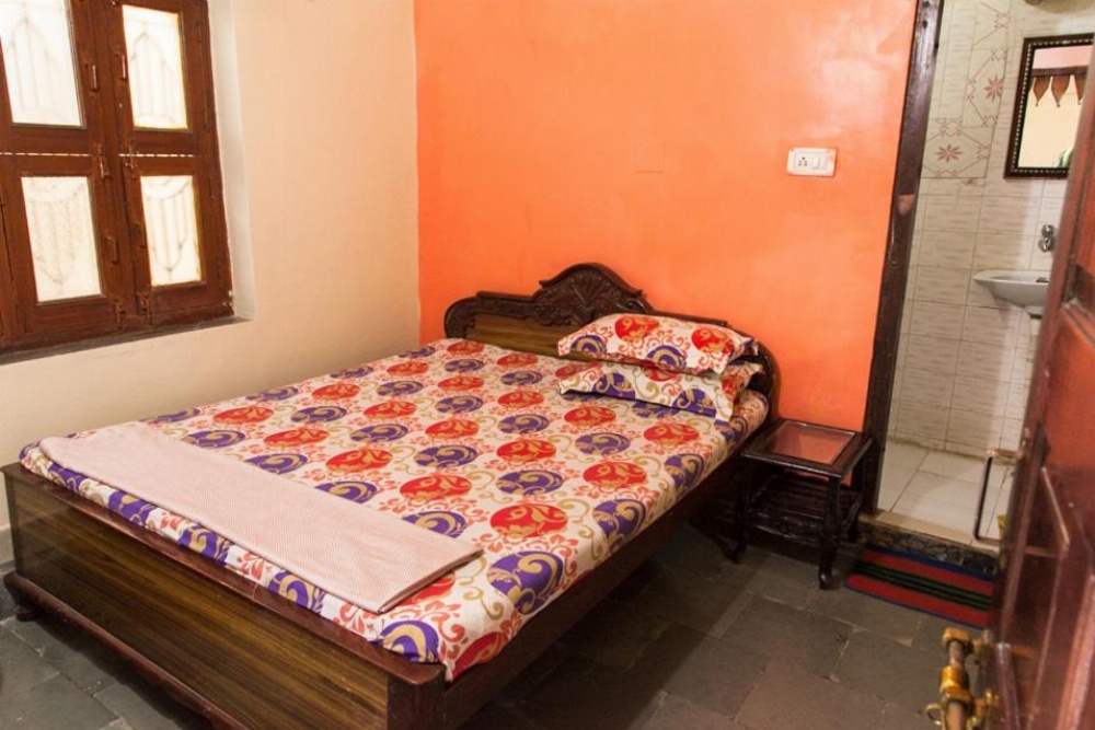 Room image 5