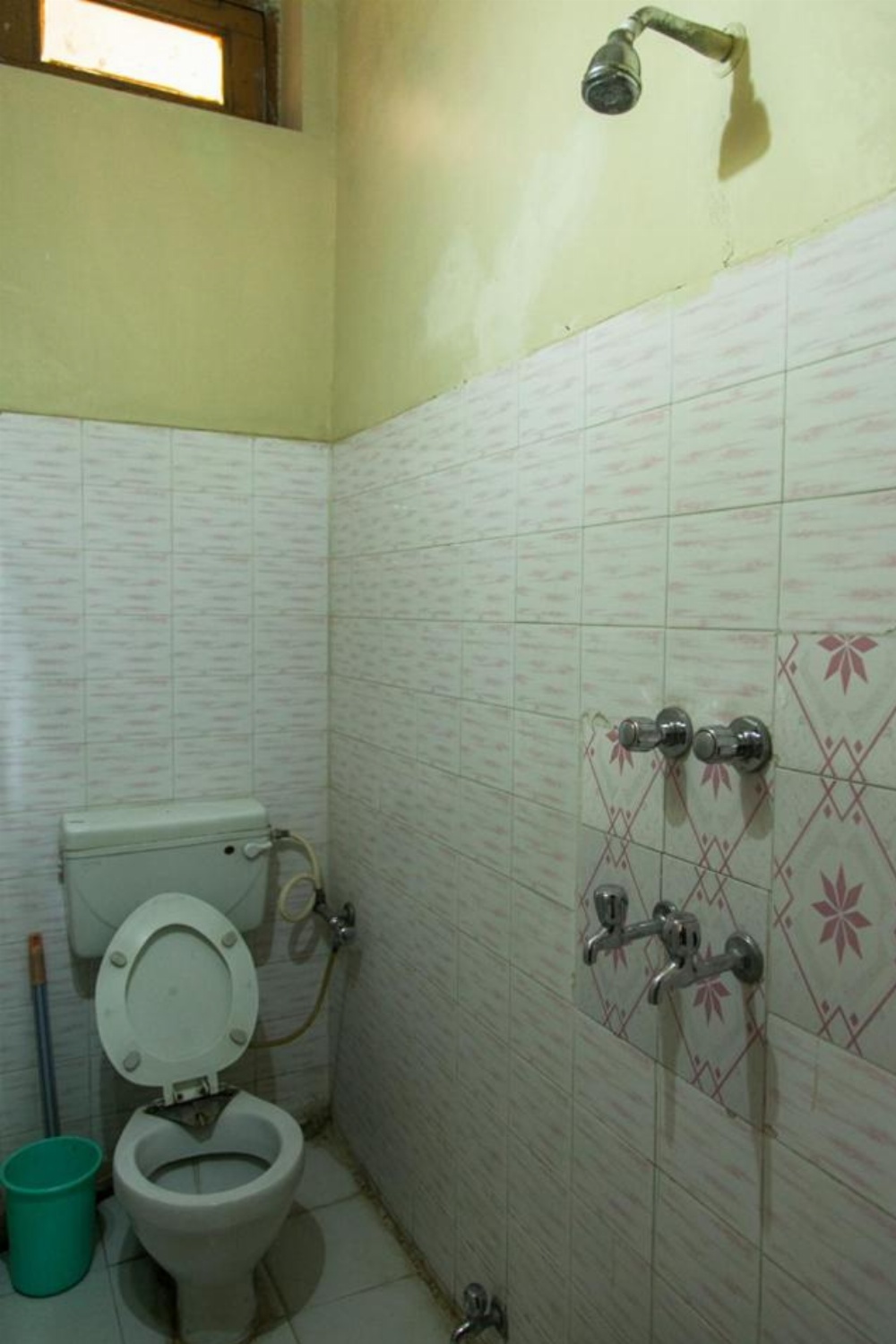 Room image 3